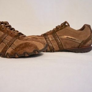 Sketchers Suede  Shoes Sz 8